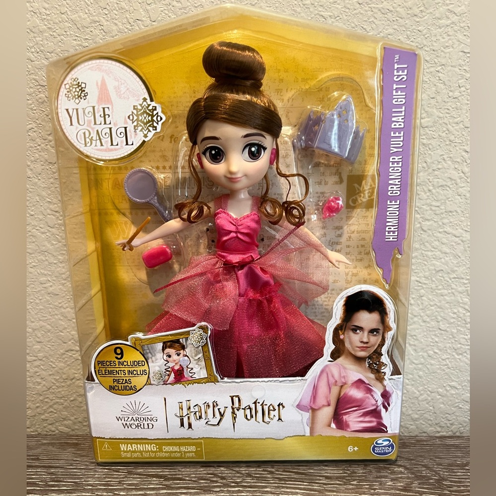 Harry Potter Hermione Granger Doll toy collectible Pink and Purple Ensemble NEW